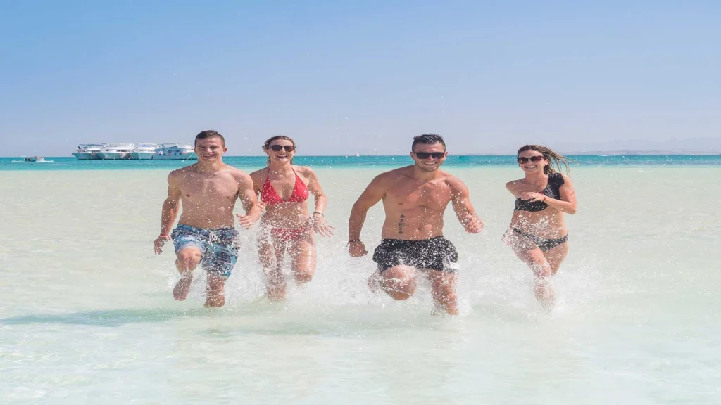 Couples Love Orange Bay Couples Love Orange Bay
